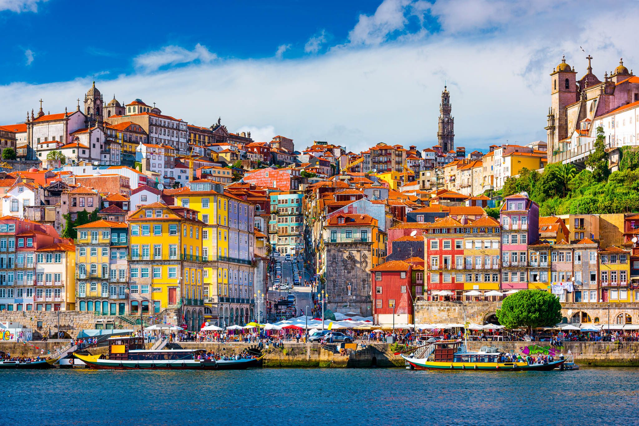 porto-ribeira-colourful-houses