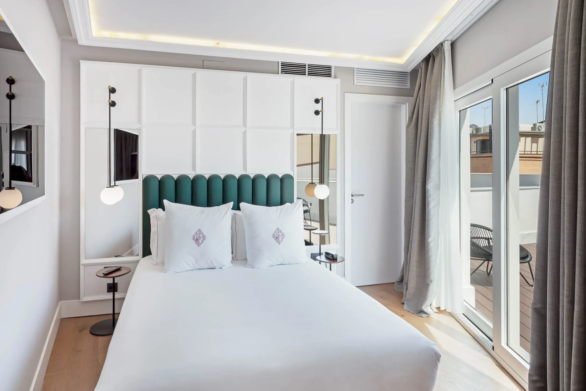 one-shot-hotels-conde-torrejon-sevilla-habitacion