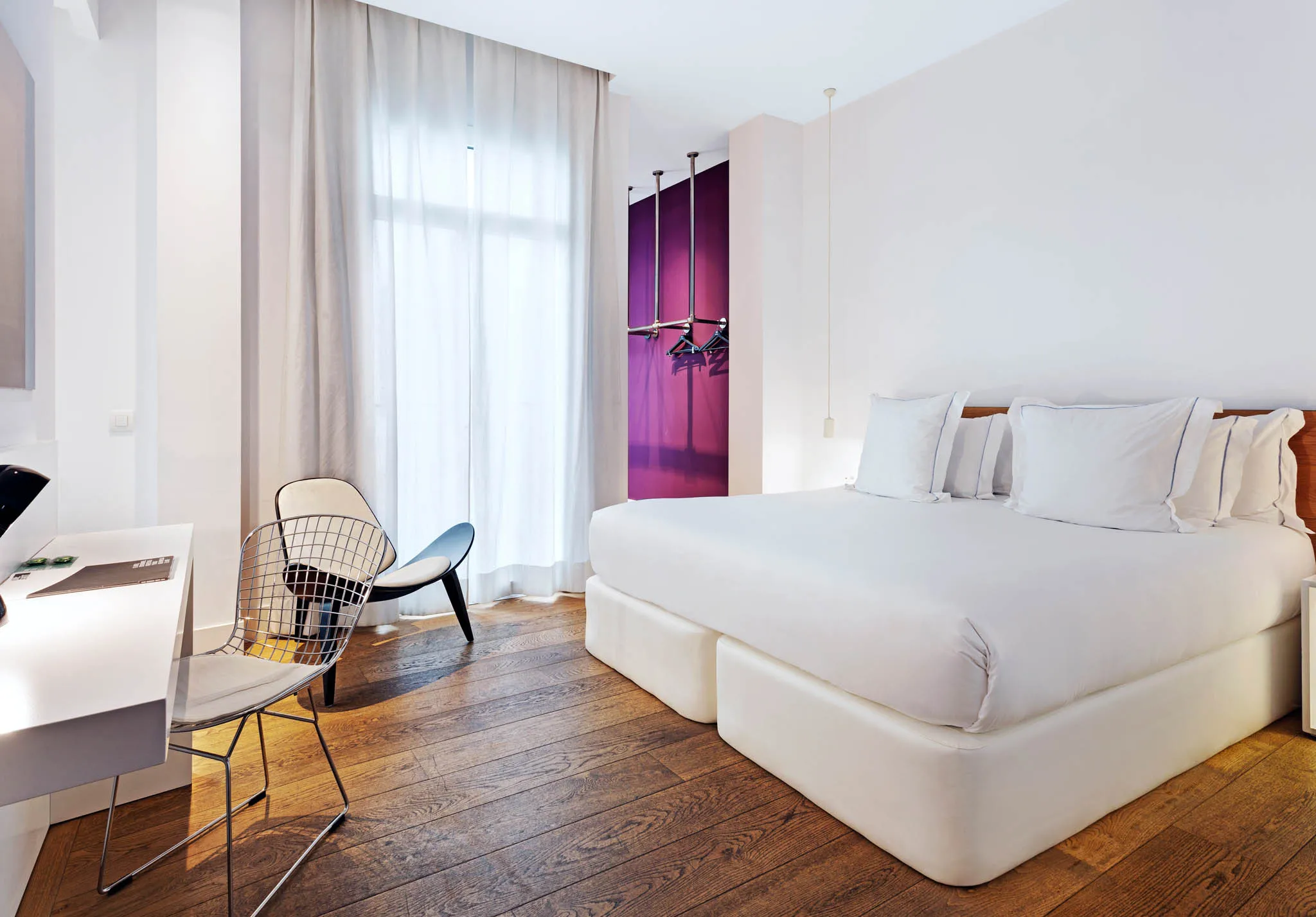 room-one-shot-prado-madrid-city-centre