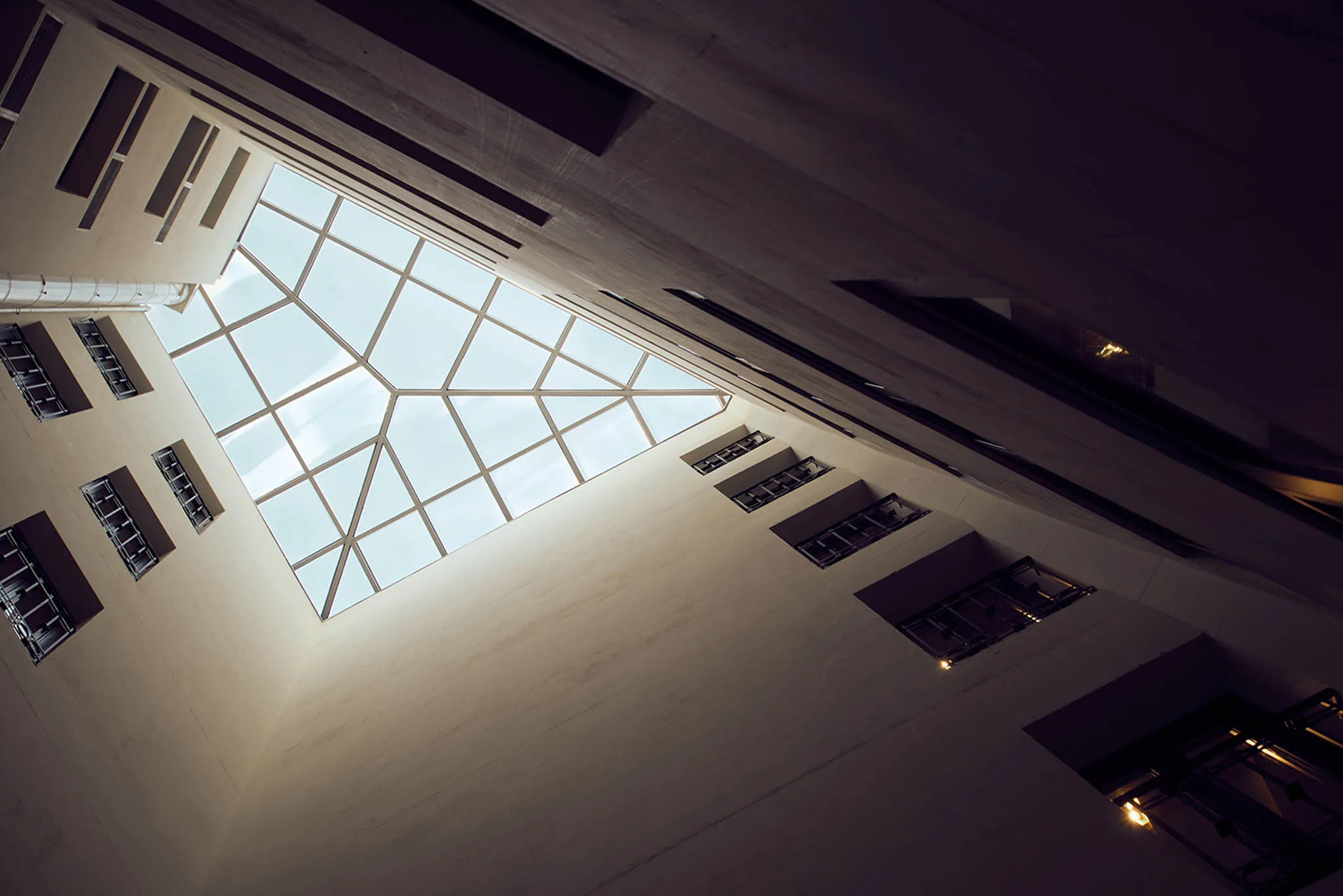 hotel-madrid-chamberi-luchana-art-exhibition