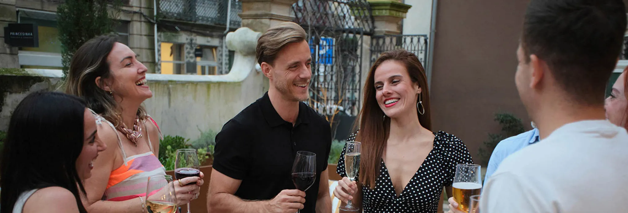 one-shot-hoteles-family-friends